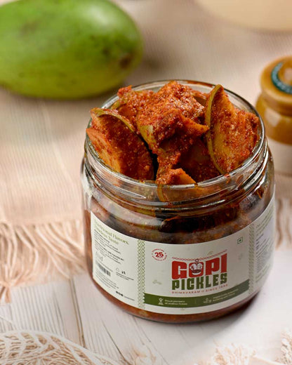 Aavakaya Mango Pickle – A Timeless Andhra Classic 🟩