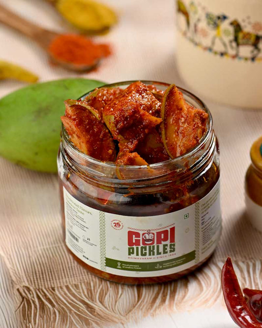 Salted Mango Pickle – A Perfect Blend of Tang & Spice 🟩